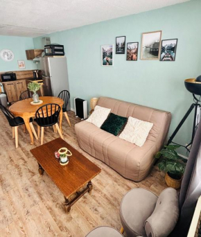 Chaleureux T2 au pied des pistes. Appt de 4 à 6 personnes.